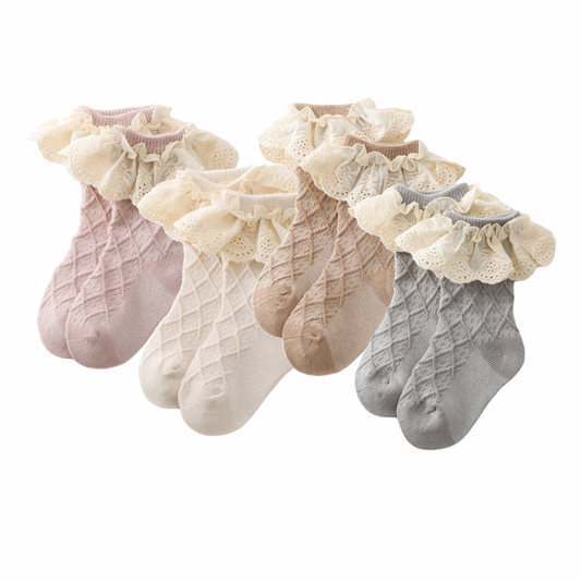 RUFFLE ANKLE SOCKS